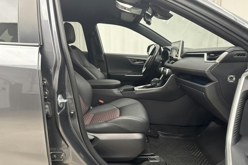 Toyota RAV4 bild 7