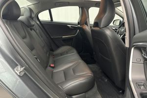 Volvo S60 bild 8