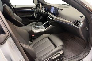 BMW i4 bild 13