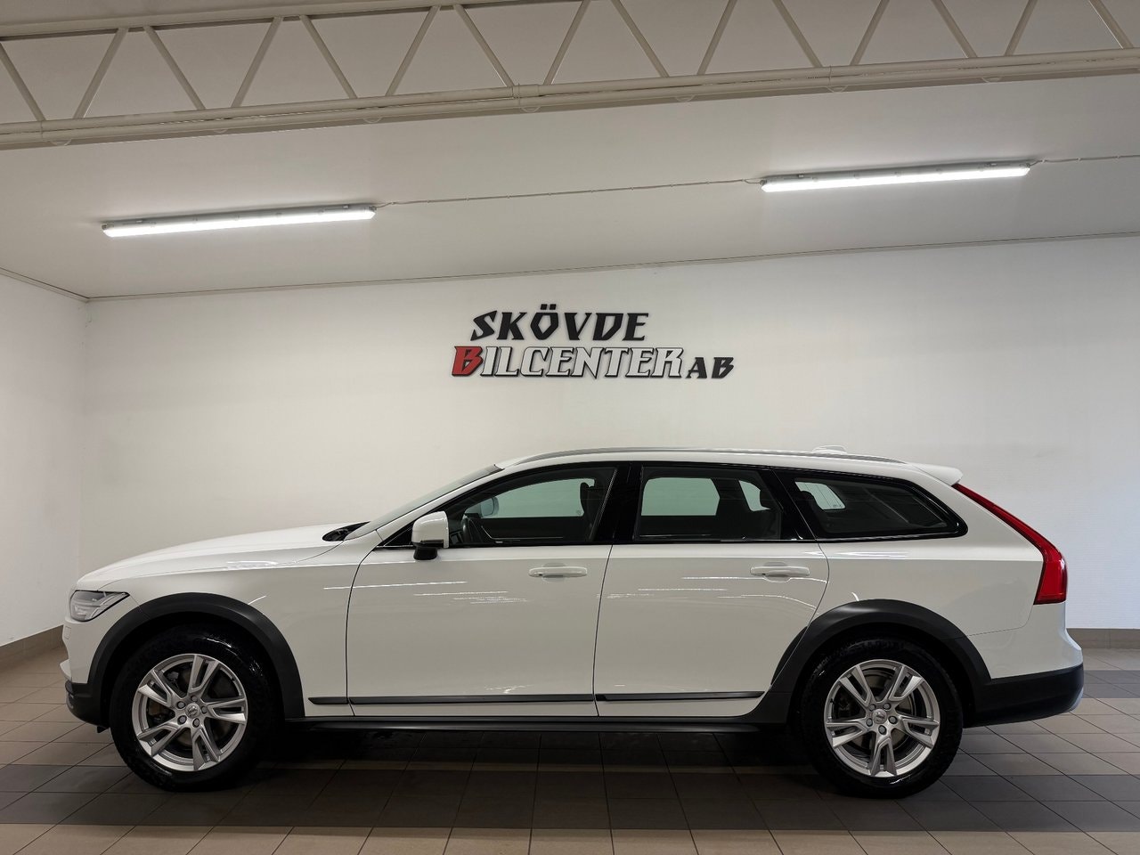 Volvo V90