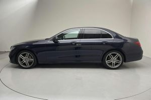 Mercedes E220 bild 2