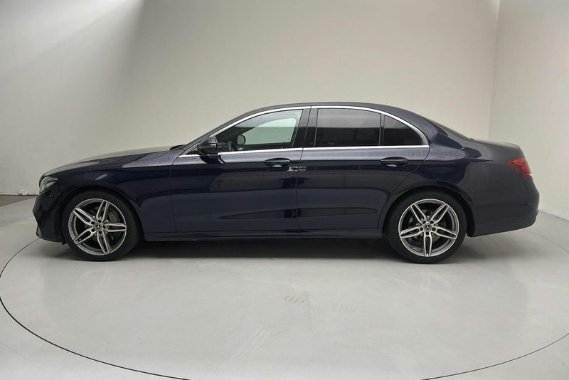 Mercedes E220 bild 2