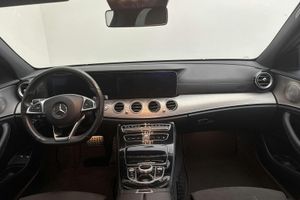 Mercedes E220 bild 6