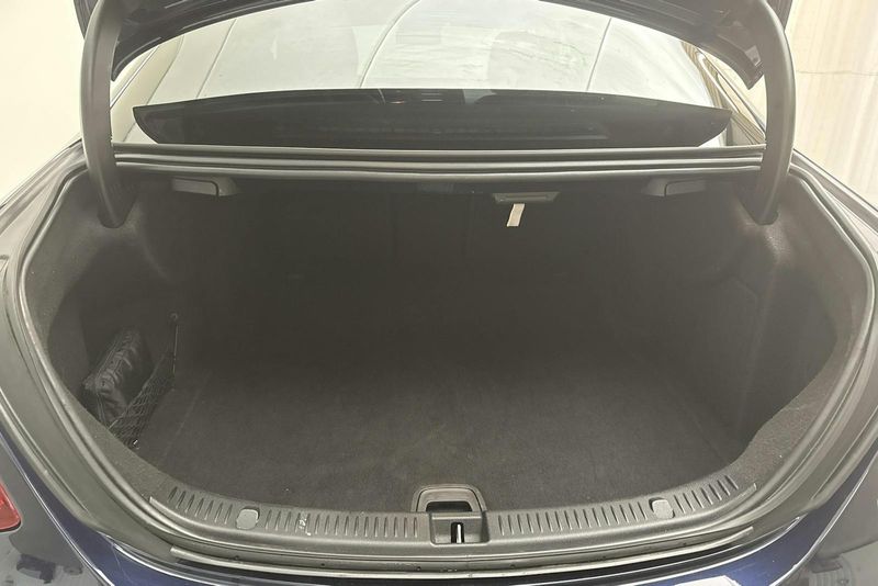 Mercedes E220 bild 9