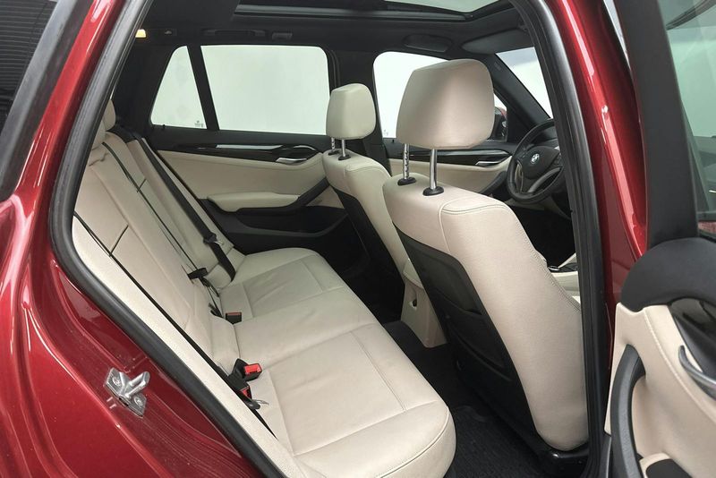 BMW X1 bild 8