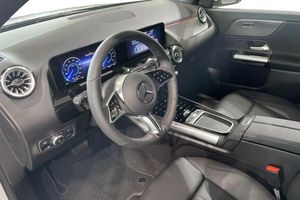 Mercedes EQA250+ bild 6