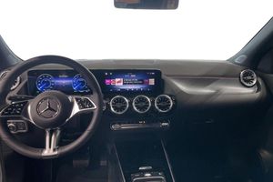 Mercedes EQA250+ bild 8