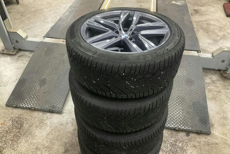 BMW i4 bild 17