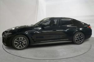 BMW i4 bild 2