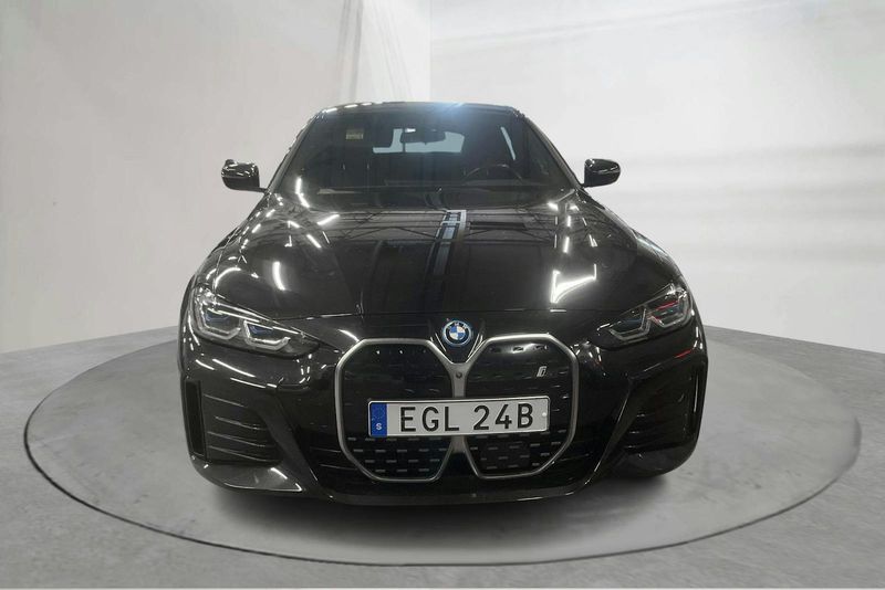 BMW i4 bild 4