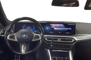 BMW i4 bild 6