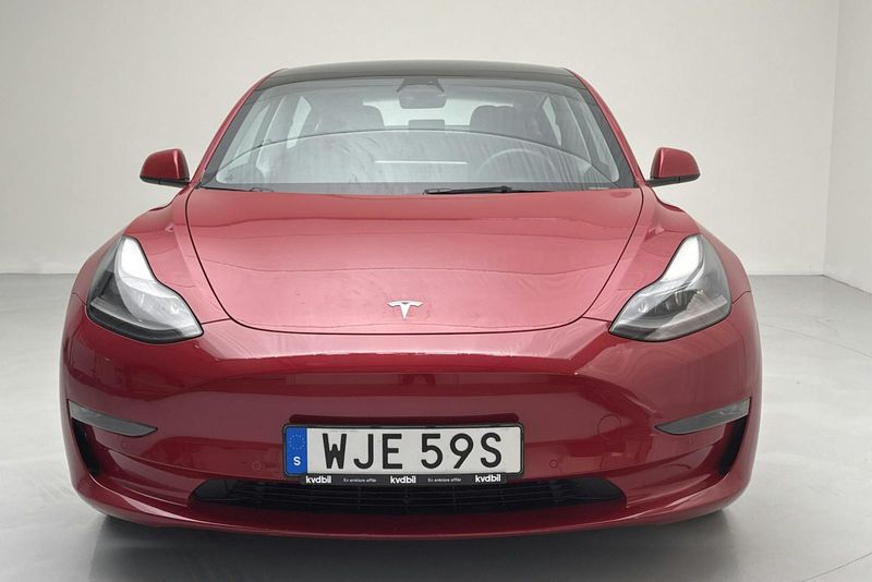 Tesla Model 3 bild 4