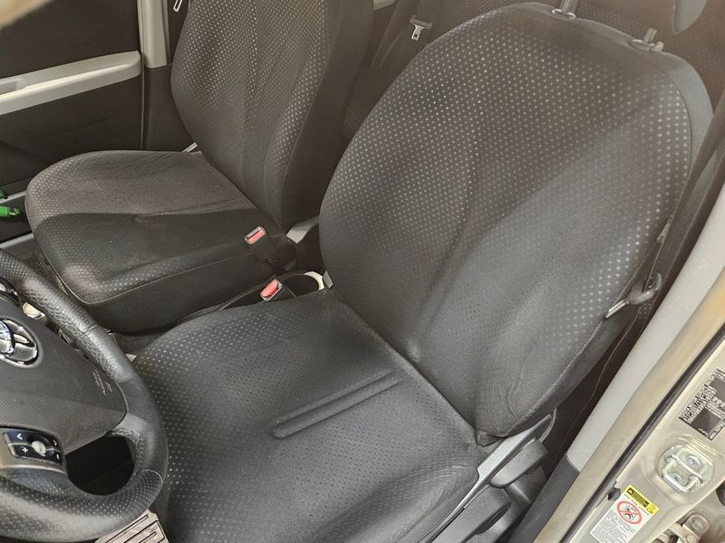 Toyota Yaris bild 7