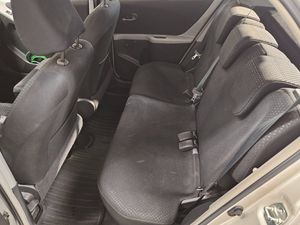 Toyota Yaris bild 6