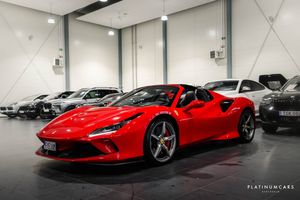Ferrari F8 bild 24