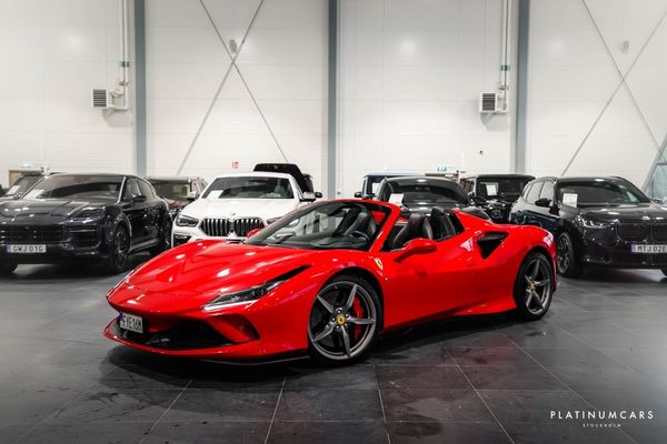 Ferrari F8 Spider Spider 3.9 V8 DCT 720hk / Carbon / Titan - 2020