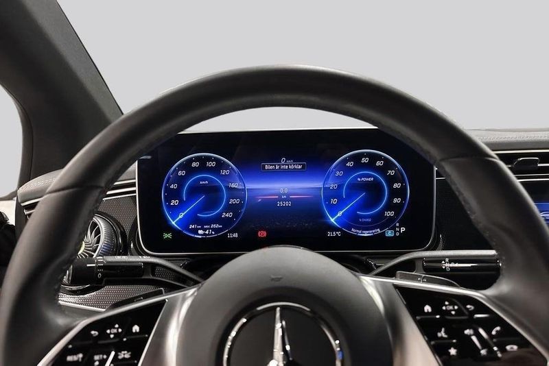 Mercedes EQE300 bild 10