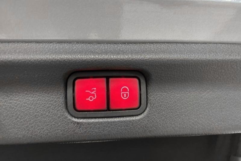 Mercedes EQE300 bild 15