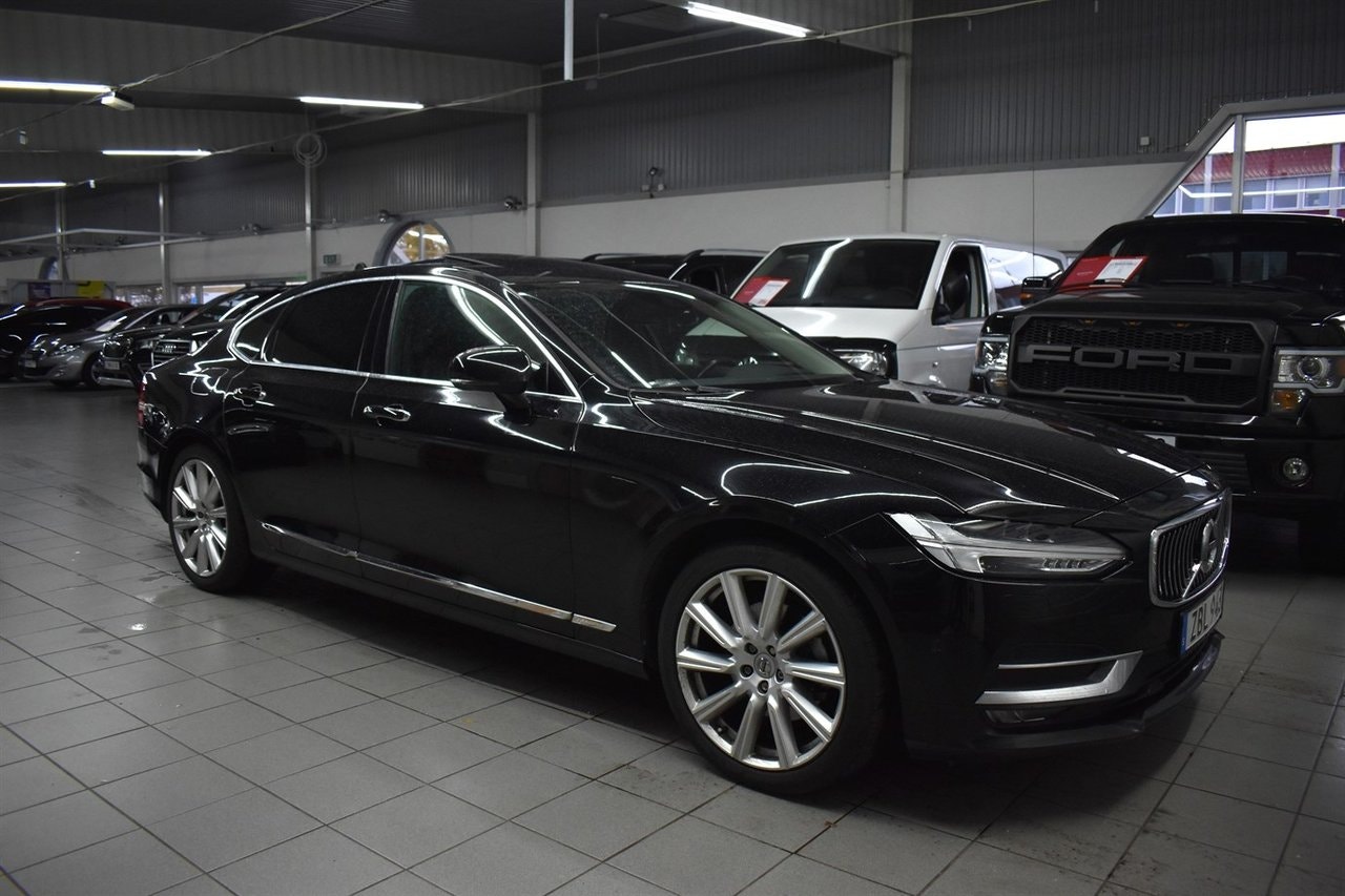 Volvo S90