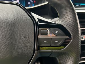 Peugeot e-2008 bild 21