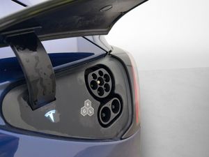 Tesla Model Y bild 21