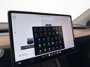 Tesla Model Y bild 25