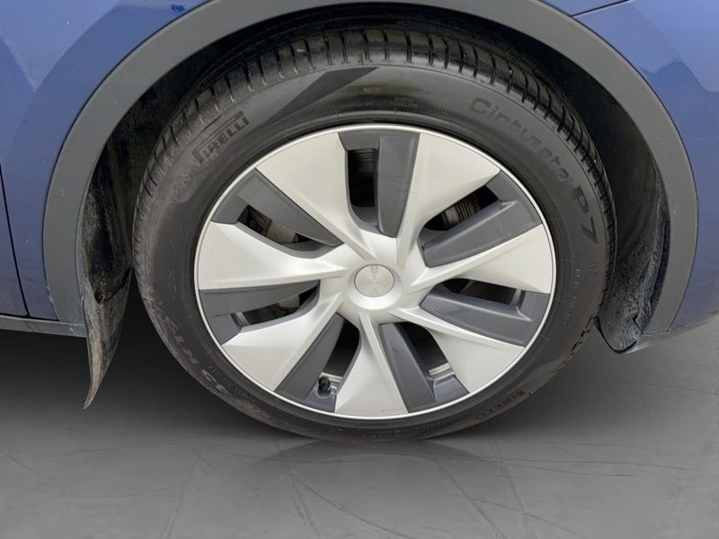 Tesla Model Y bild 23