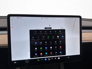 Tesla Model 3 bild 25