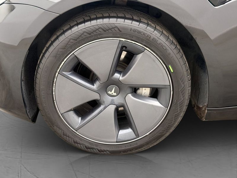 Tesla Model 3 bild 32