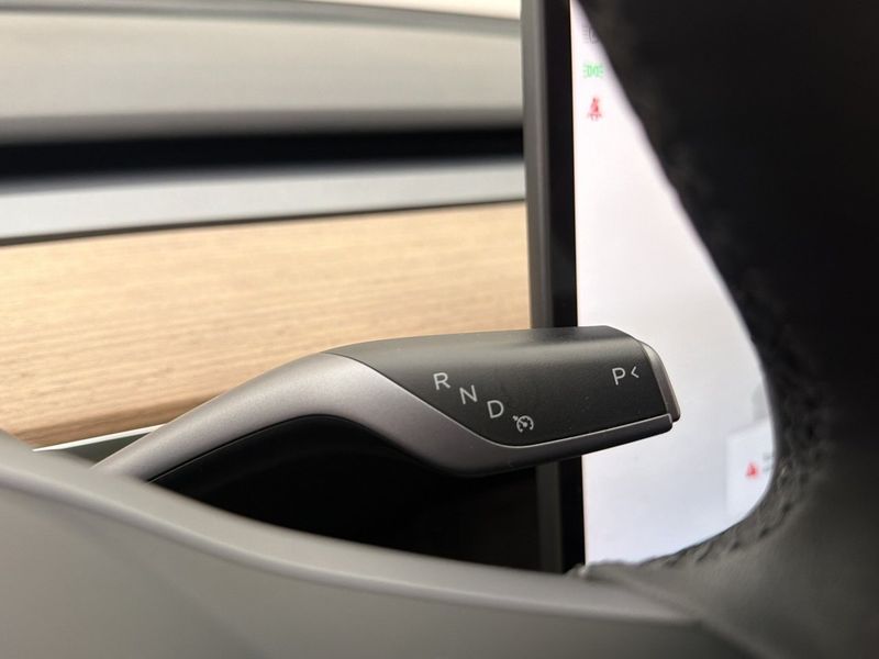 Tesla Model 3 bild 16