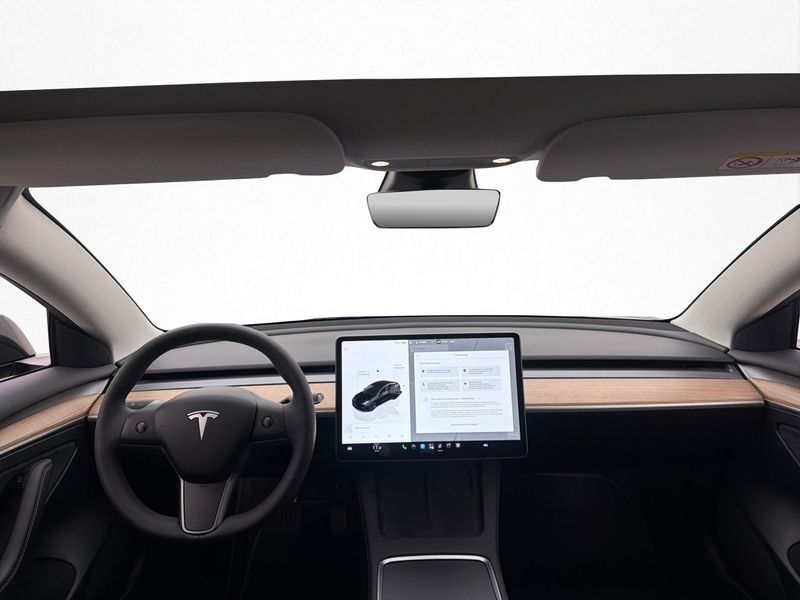 Tesla Model 3 bild 17