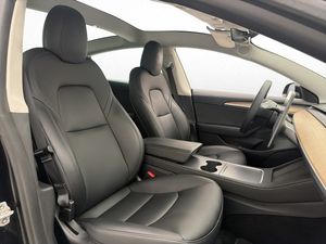 Tesla Model 3 bild 26