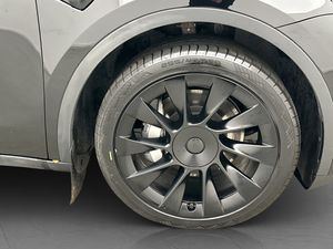 Tesla Model Y bild 36