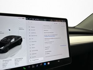 Tesla Model Y bild 26