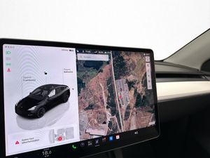 Tesla Model Y bild 19