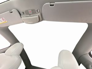 Tesla Model Y bild 13