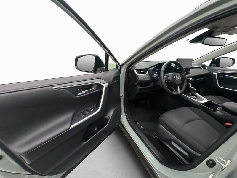 Toyota RAV4 bild 10