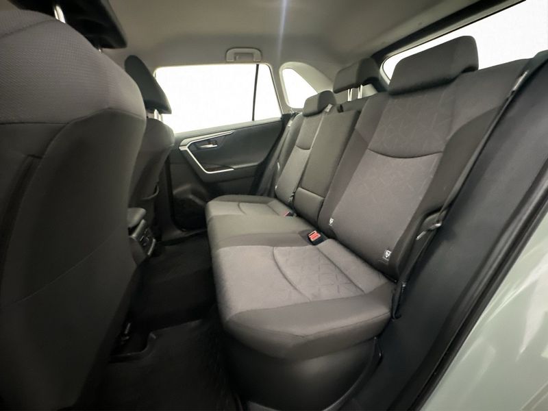 Toyota RAV4 bild 28