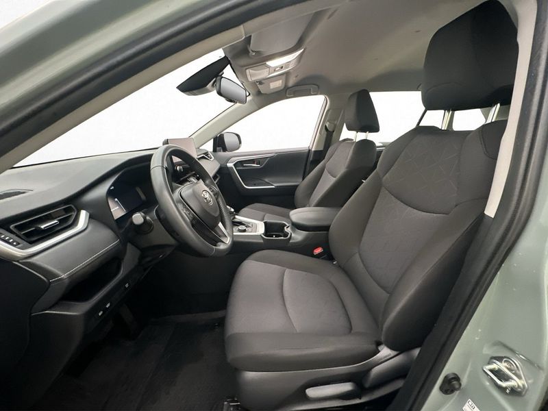 Toyota RAV4 bild 11