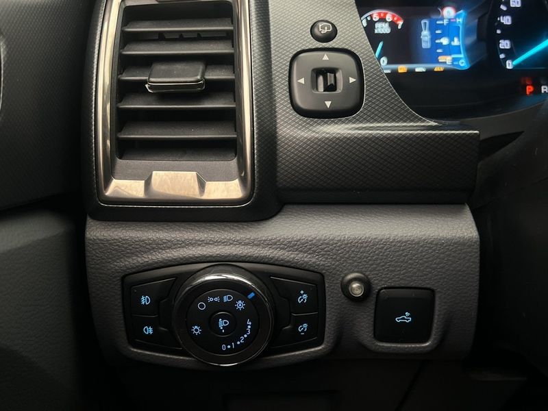 Ford Ranger bild 26