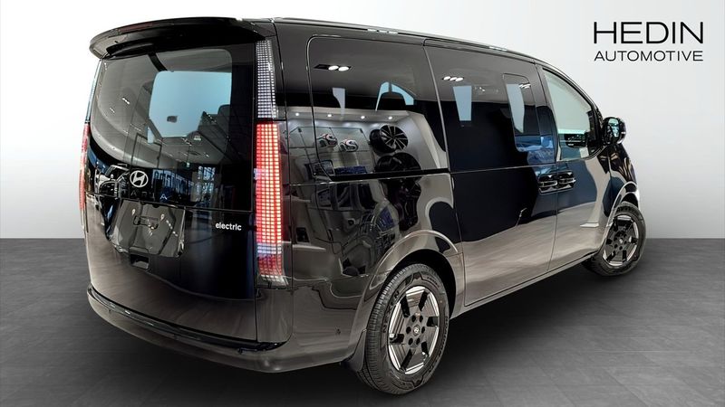 Hyundai Staria bild 2