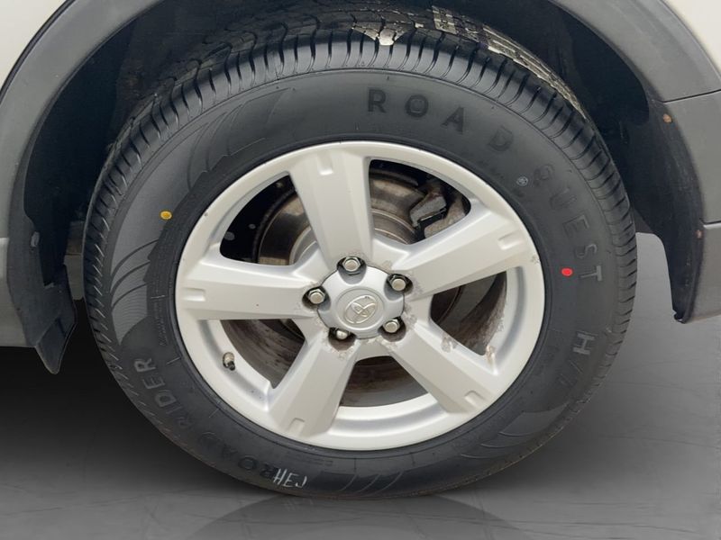 Toyota RAV4 bild 28