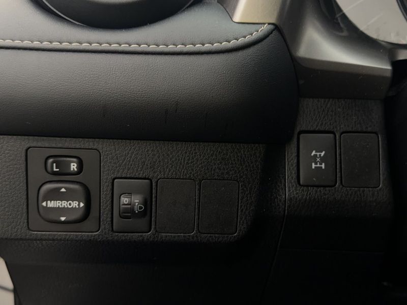 Toyota RAV4 bild 15
