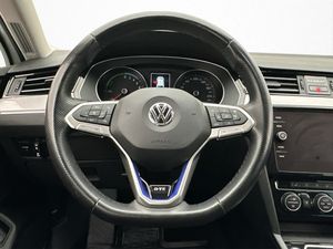 Volkswagen Passat bild 17