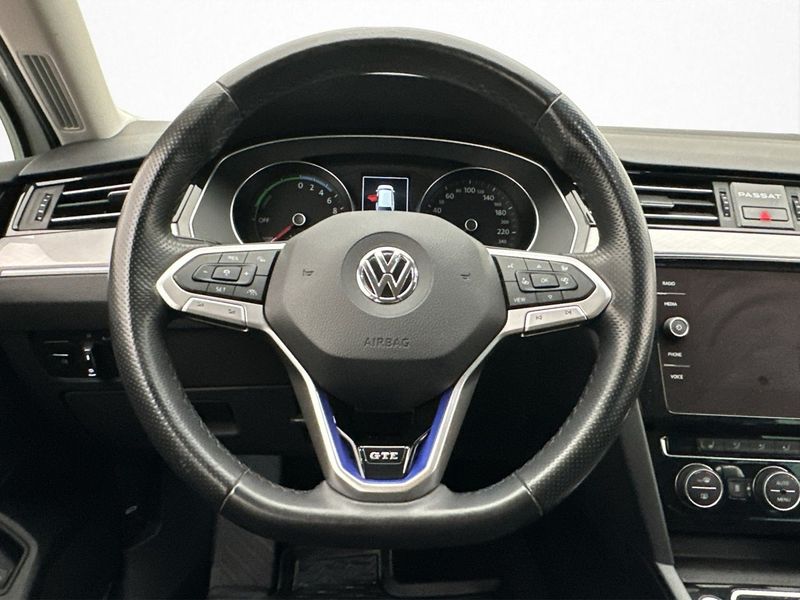 Volkswagen Passat bild 17