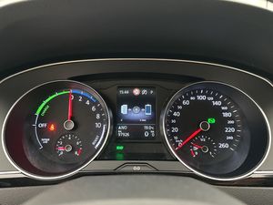 Volkswagen Passat bild 19
