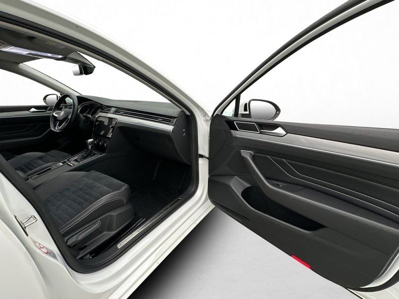 Volkswagen Passat bild 30