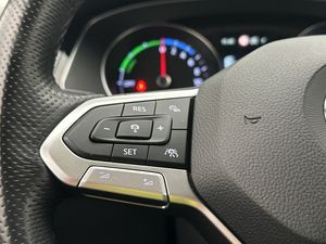 Volkswagen Passat bild 18