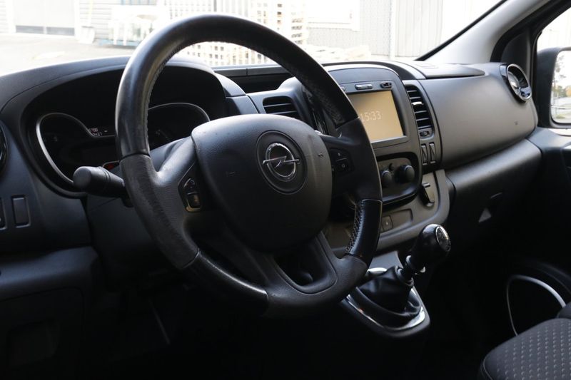 Opel Vivaro bild 32