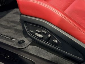 Porsche Taycan bild 21